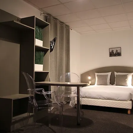 فندق Vol De Nuit Purpan 2*