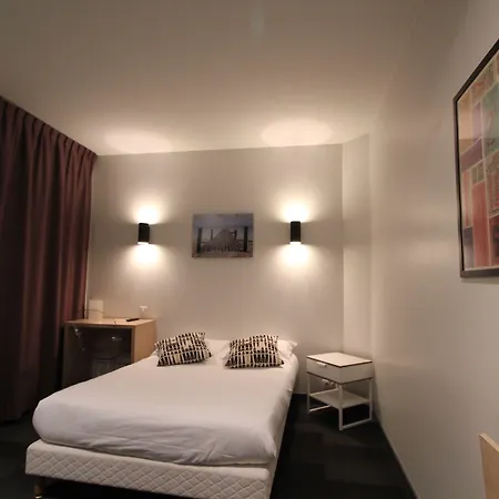 Hotel Vol De Nuit Toulouse Purpan 2*