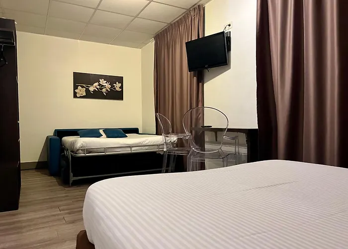 ホテル Vol De Nuit Purpan トゥールーズ