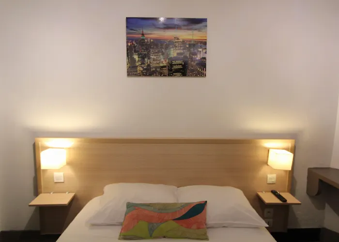 ホテル Vol De Nuit Purpan 2*