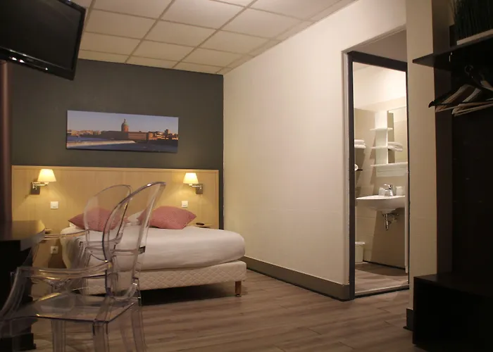 Vol De Nuit Purpan 2* トゥールーズ