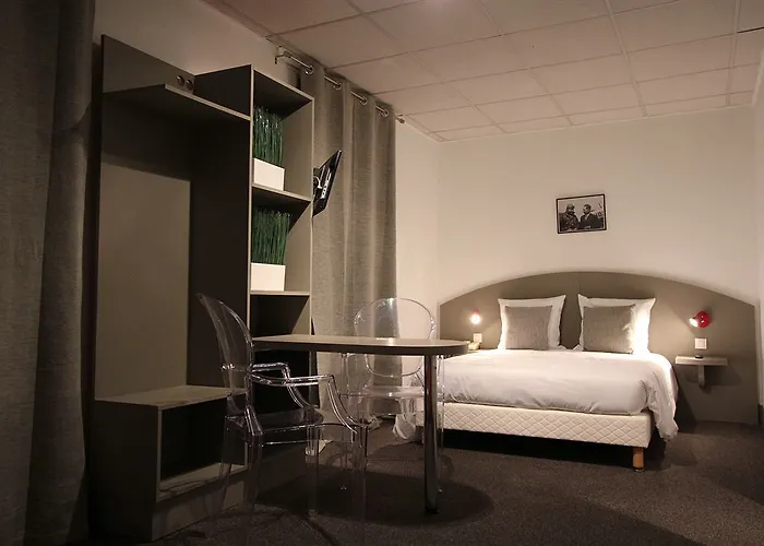 ホテル Vol De Nuit Purpan 2*