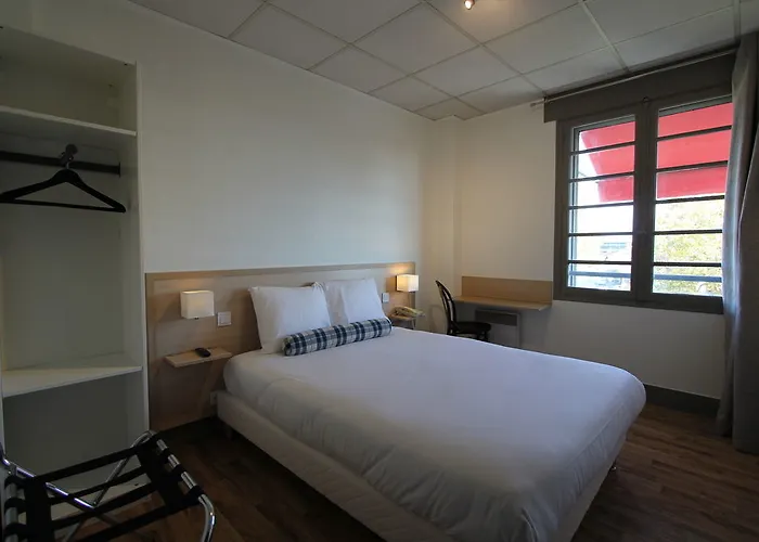 ホテル Vol De Nuit Purpan 2*