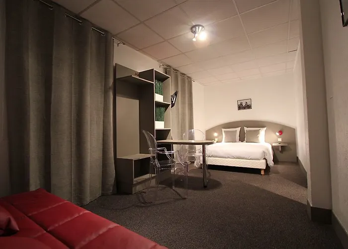 Ξενοδοχείο Vol De Nuit Purpan 2*