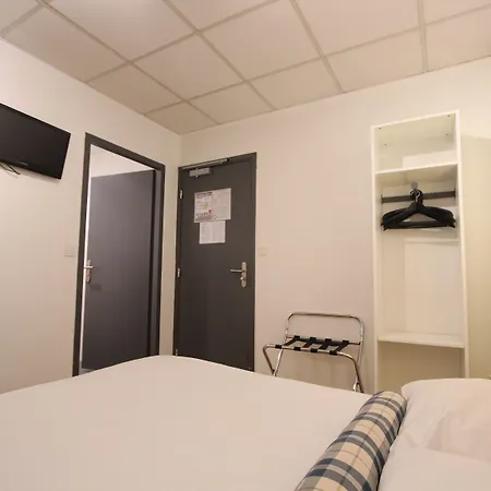 Vol De Nuit Purpan Hotel 2*