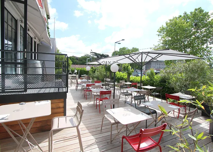 酒店 帕潘沃尔德努伊酒店 2*